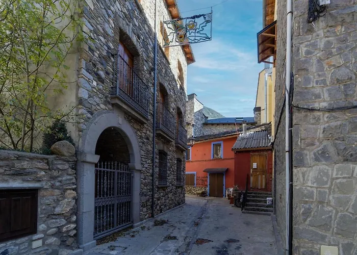 Stone House Near Cerler Apartamento Benasque